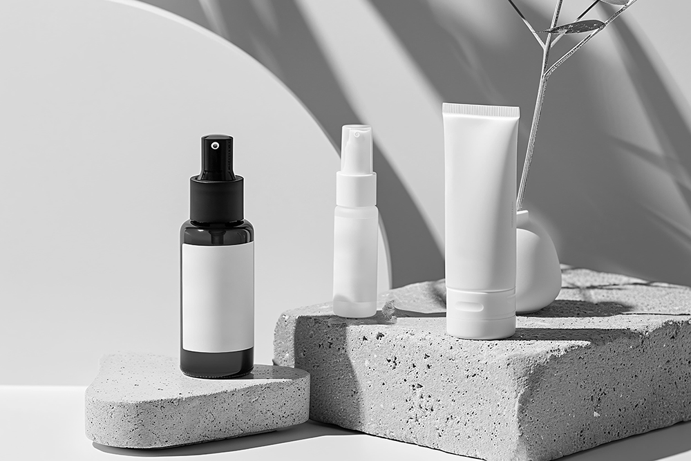 【How Are Skincare OEM Costs Calculated?】Understanding MOQ Pricing and Small-Batch Manufacturing